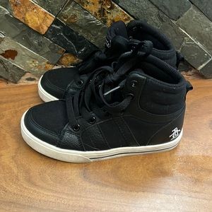 Black high top tennis shoes